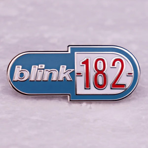 BLINK-182 “Logo” /Pin Badge/