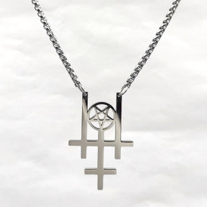 Trifixion /Pendant/
